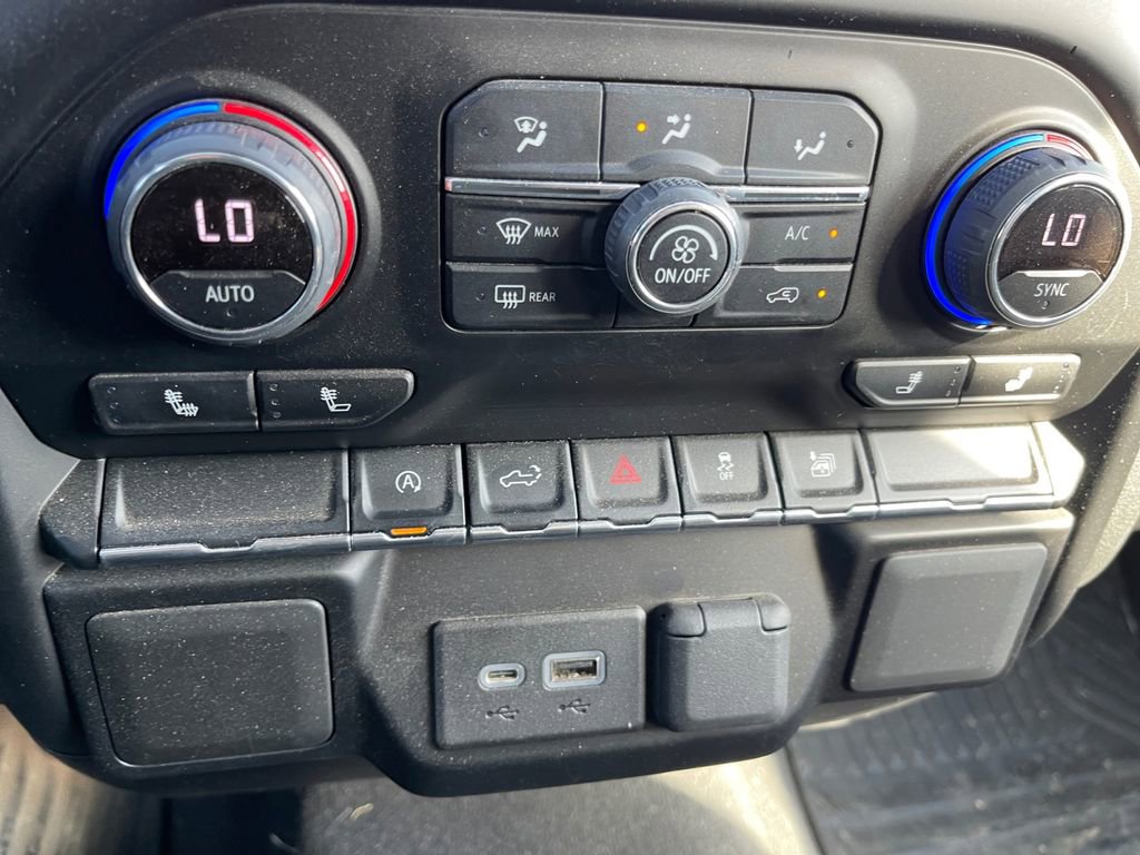 Used 2021 Chevrolet Silverado 1500 LT image 31