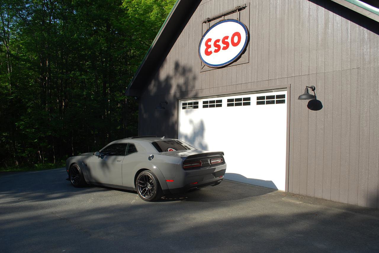 Used 2019 Dodge Challenger SRT Hellcat Redeye RWD image 33
