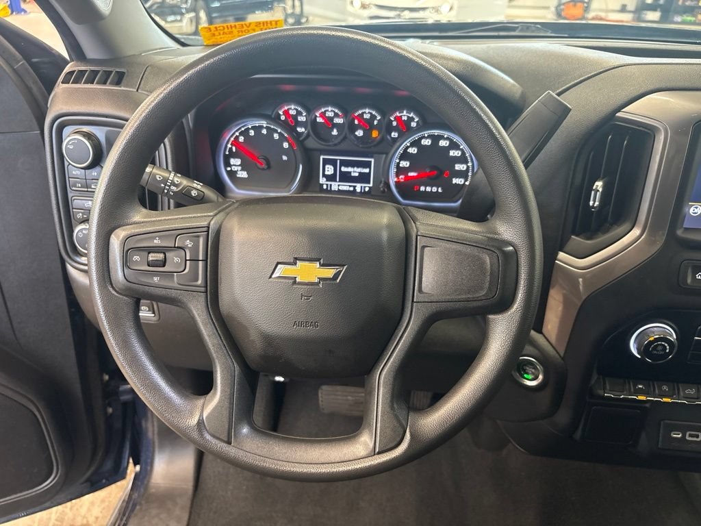 Used 2022 Chevrolet Silverado 1500 Custom AWD/4WD image 7