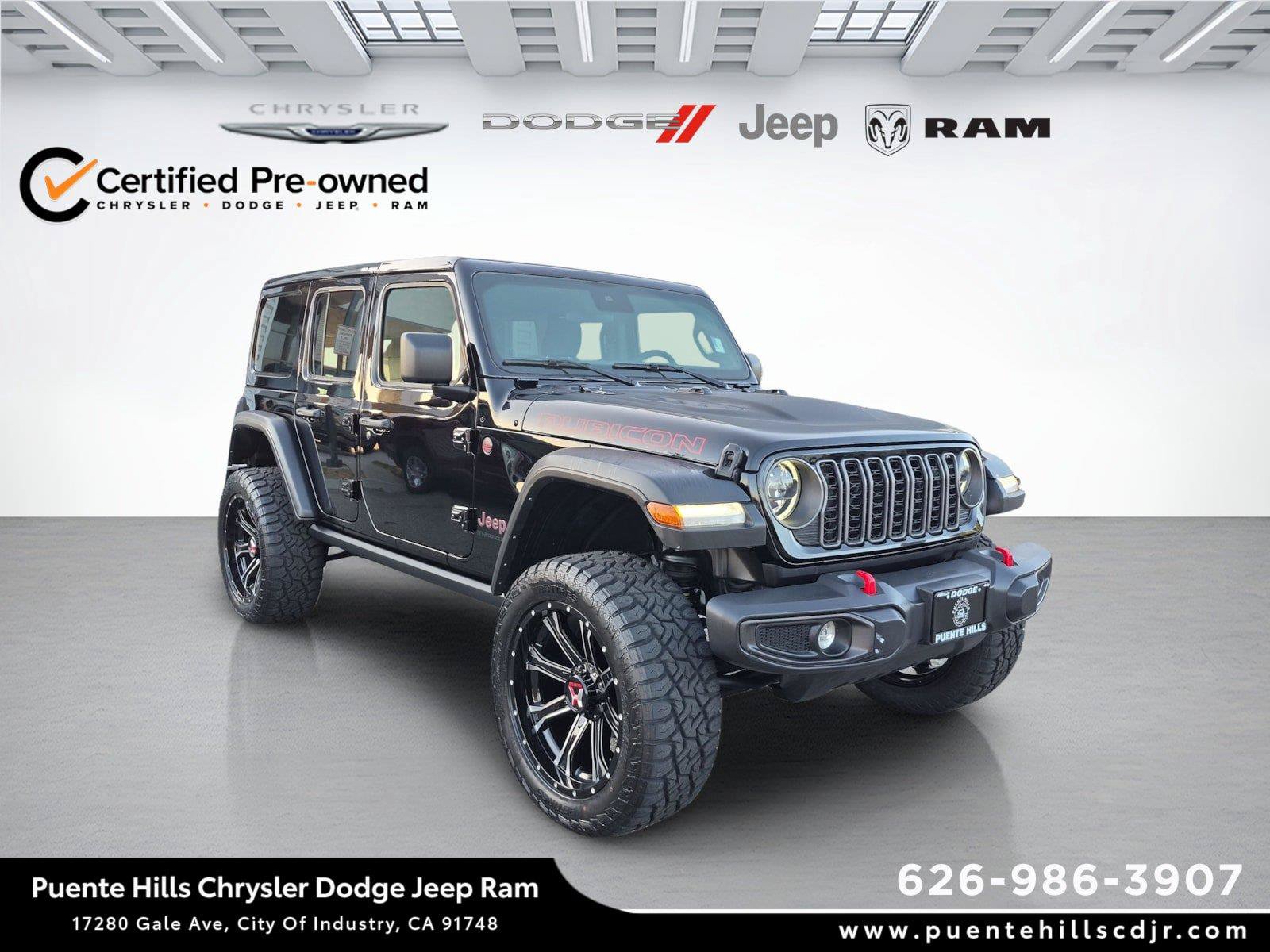Certified 2025 Jeep Wrangler Unlimited Rubicon w/ Convenience Group AWD/4WD image 1