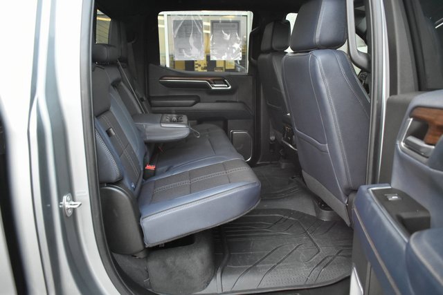 Used 2024 Chevrolet Silverado 1500 High Country image 47