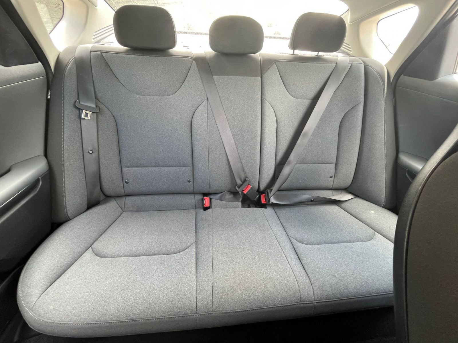 Used 2025 Kia K4 LXS image 36