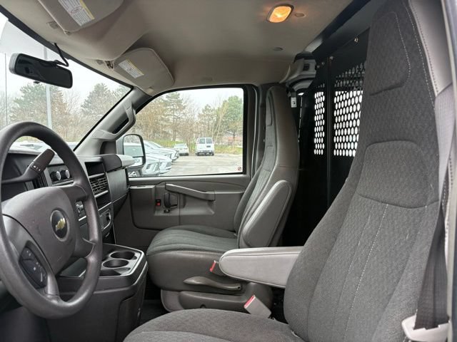 Used 2024 Chevrolet Express 2500 w/ Driver Convenience Package RWD image 29