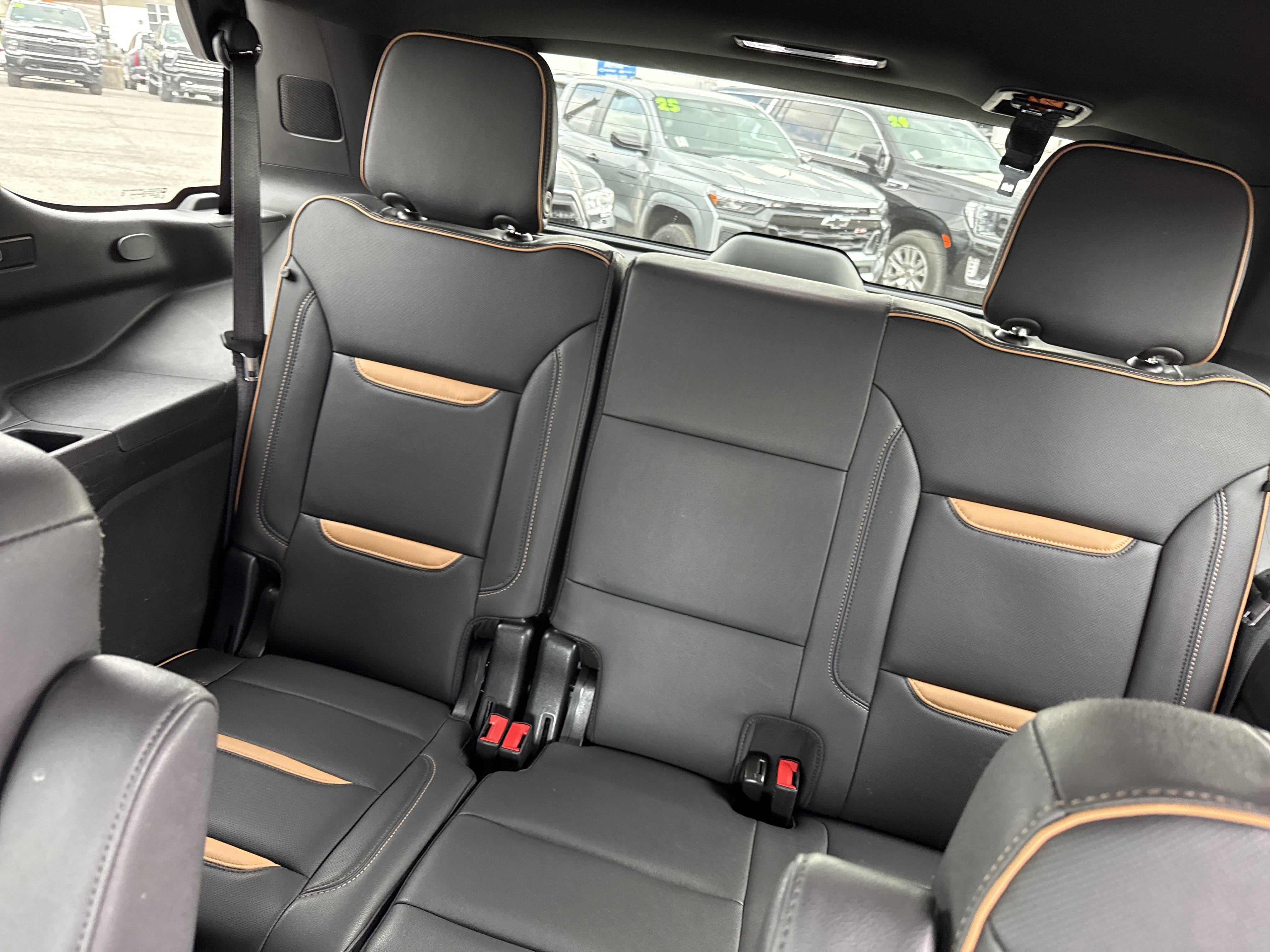 Used 2024 GMC Yukon AT4 w/ AT4 Premium Package image 14