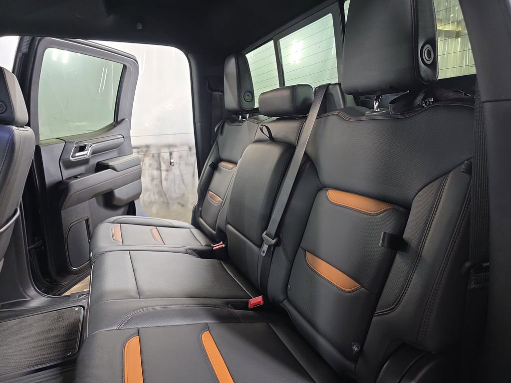 Used 2024 GMC Sierra 1500 AT4 w/ Technology Package AWD/4WD image 13