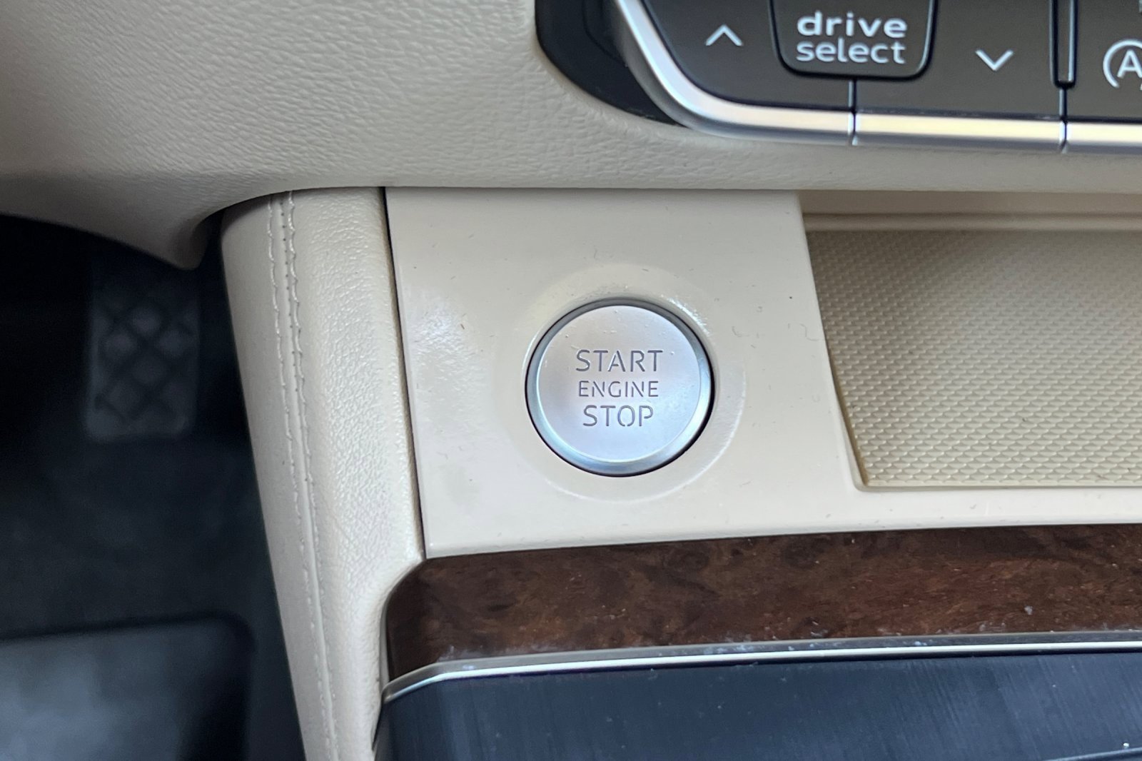 Used 2019 Audi Q5 2.0T Premium Plus w/ Premium Plus Package image 24