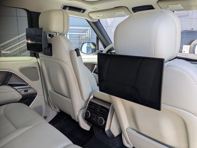 Certified 2023 Land Rover Range Rover SE image 24