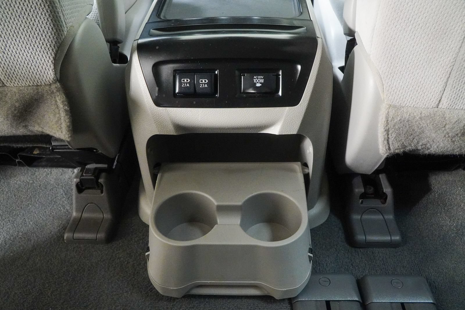 Used 2020 Toyota Sienna LE FWD image 48