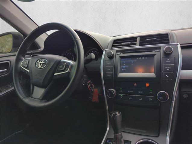 Used 2016 Toyota Camry SE w/ Moonroof Package FWD image 27