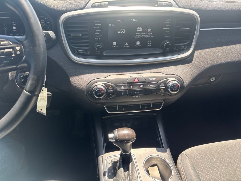 Used 2018 Kia Sorento AWD image 9