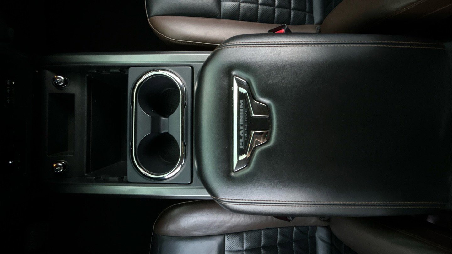 Used 2019 Nissan Titan Platinum Reserve image 35