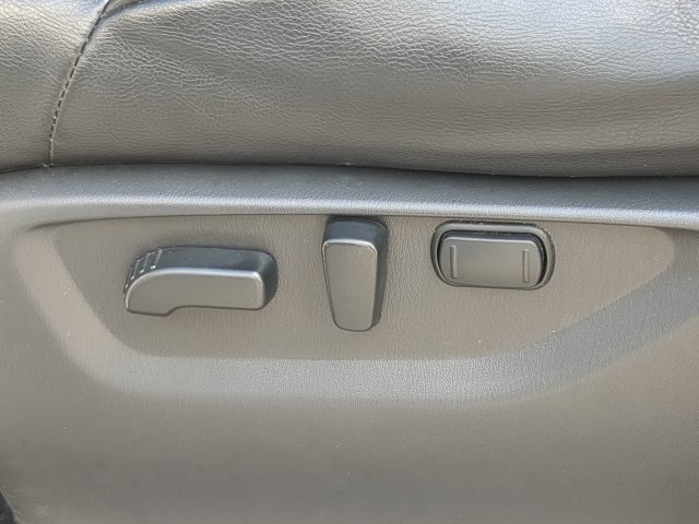 Used 2024 Nissan Armada SL w/ Captain's Chairs Package RWD image 23