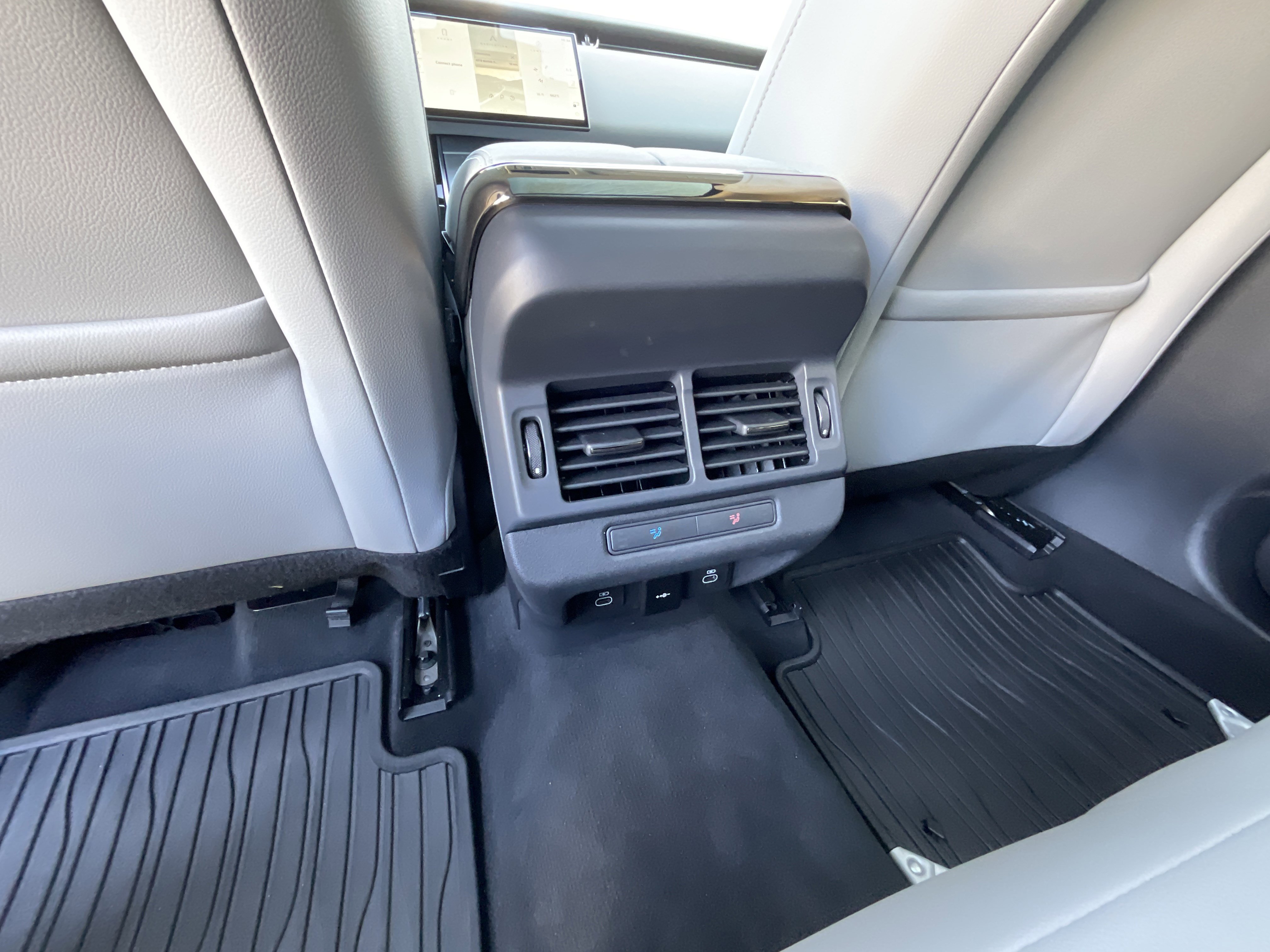 Used 2024 Land Rover Range Rover Evoque S image 26