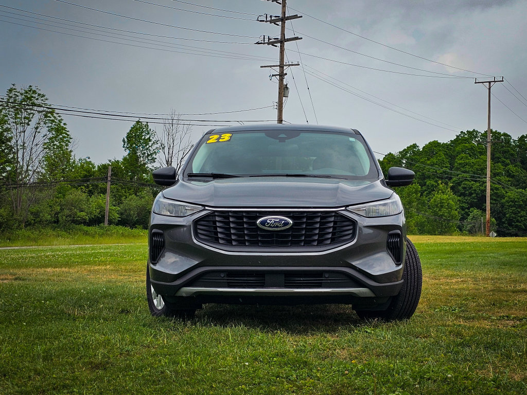 Used 2023 Ford Escape Active w/ Tech Pack #1 AWD/4WD image 8