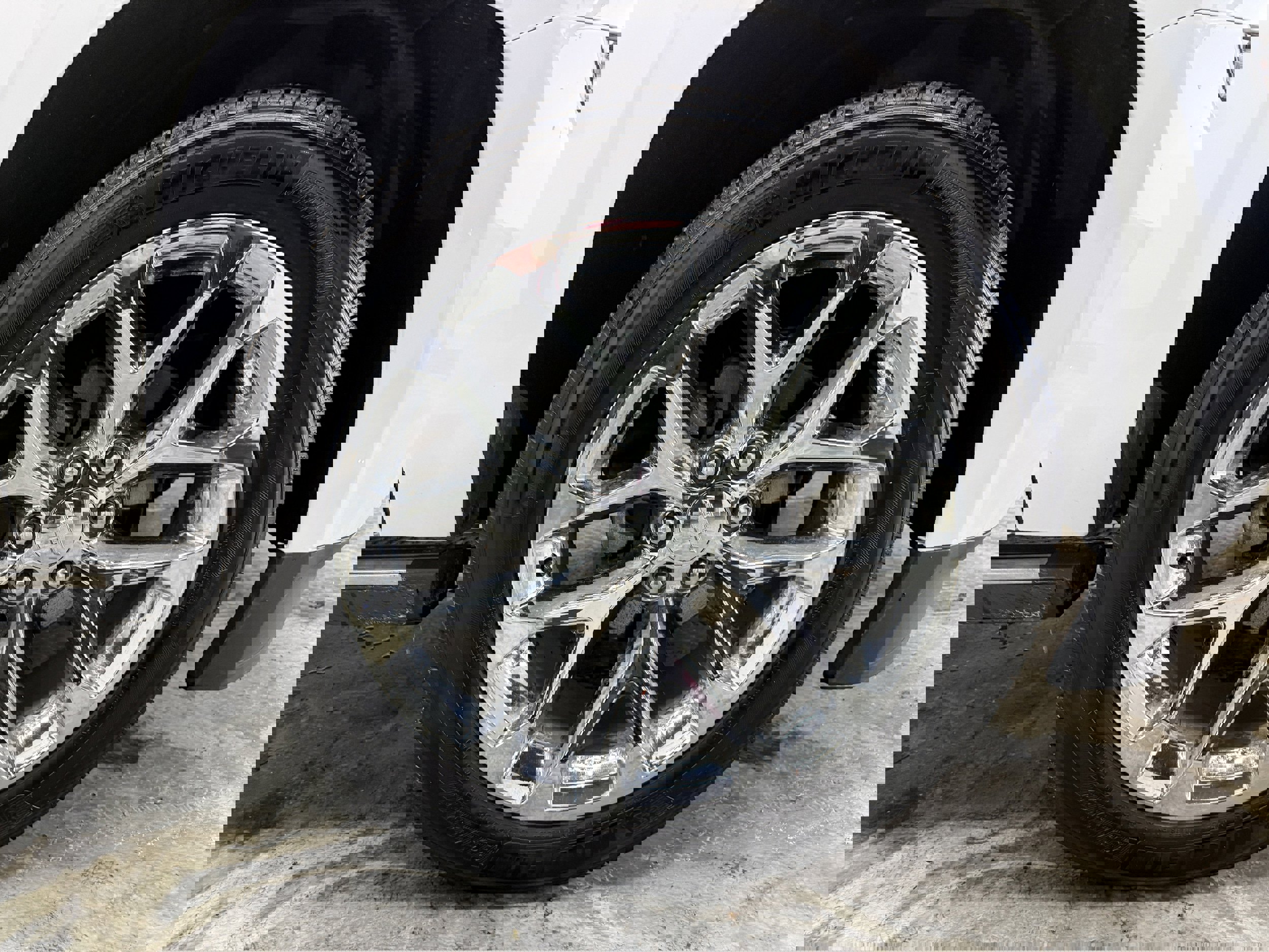 Used 2017 Chevrolet Suburban Premier image 38