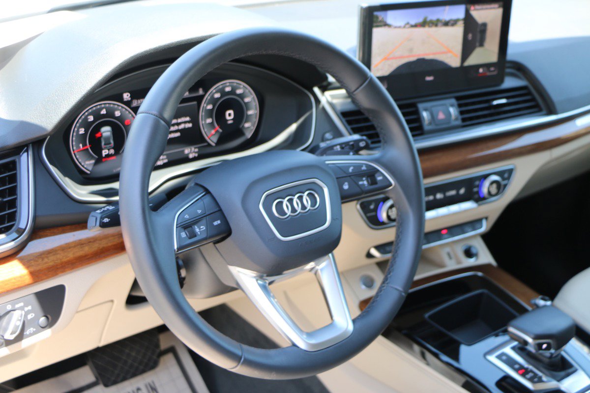 Used 2023 Audi Q5 2.0T Premium Plus AWD/4WD image 19