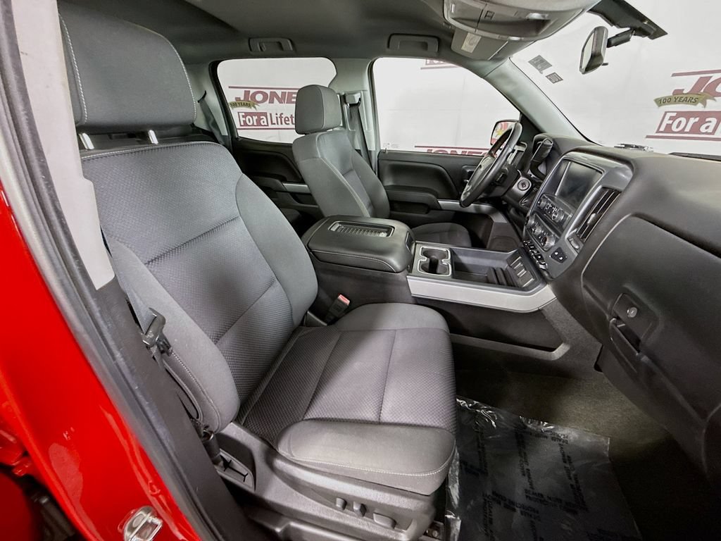 Used 2018 Chevrolet Silverado 1500 LT w/ All Star Edition AWD/4WD image 30