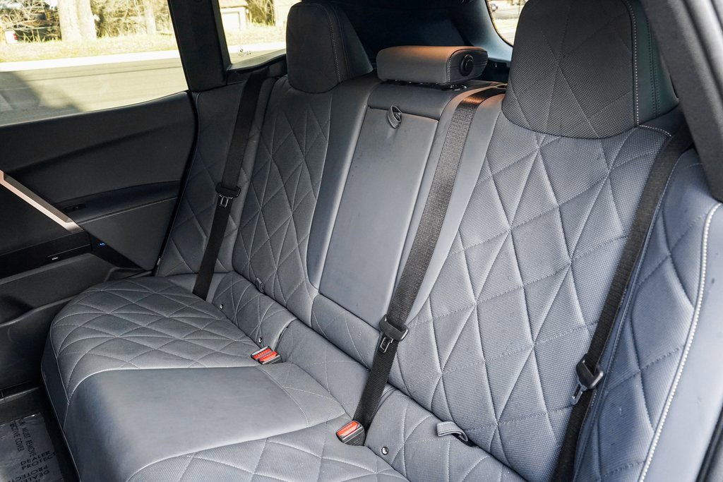 Used 2023 BMW iX M60 w/ Executive Package image 15