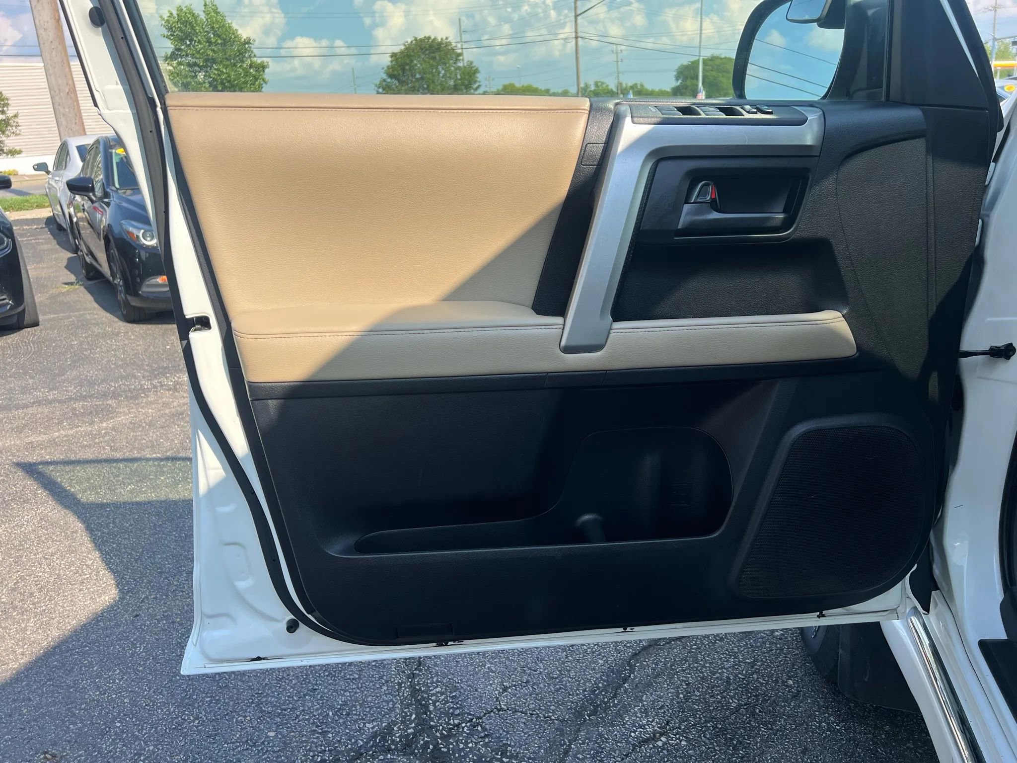 Used 2013 Toyota 4Runner SR5 image 17