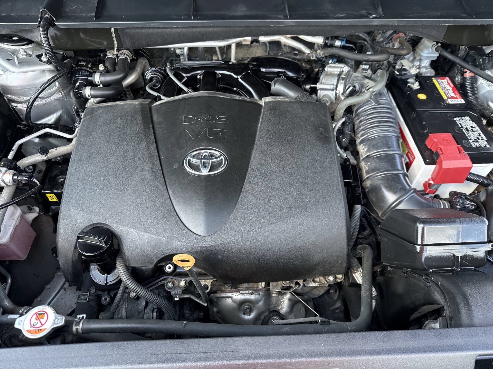 Certified 2021 Toyota Highlander XLE FWD image 18