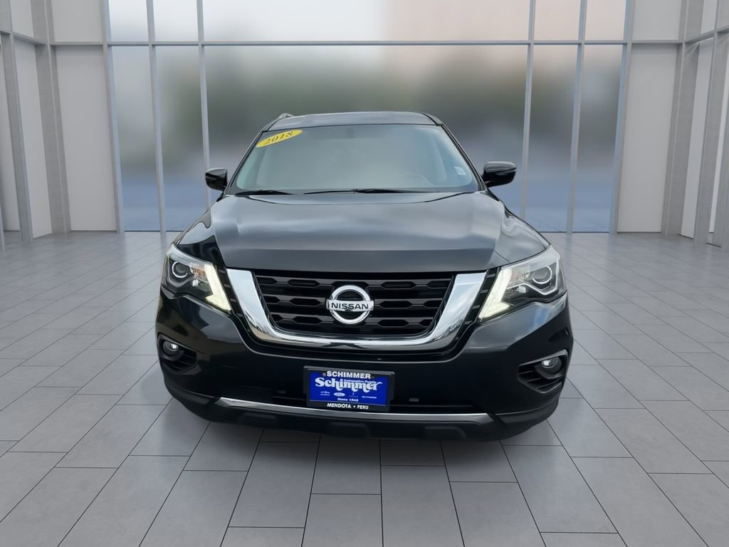 Used 2018 Nissan Pathfinder SV image 3