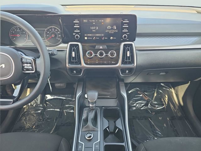 Used 2022 Kia Sorento LX image 10
