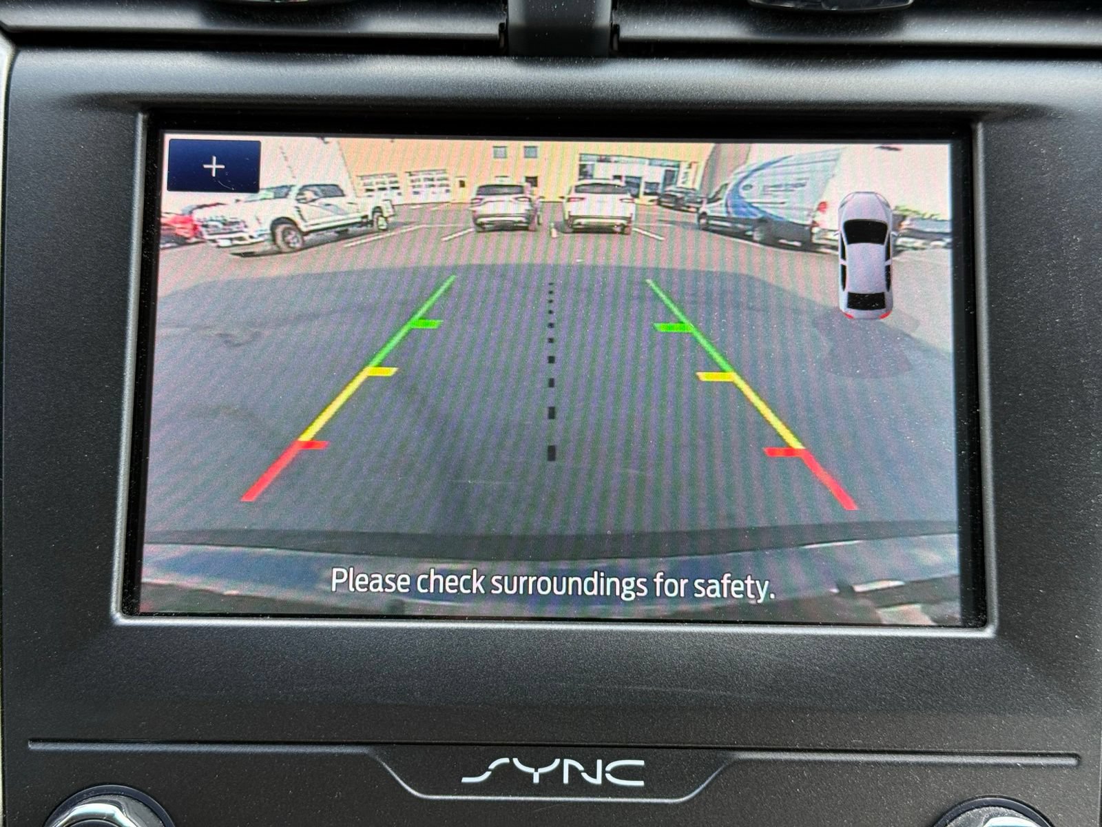 Used 2020 Ford Fusion SE FWD image 32