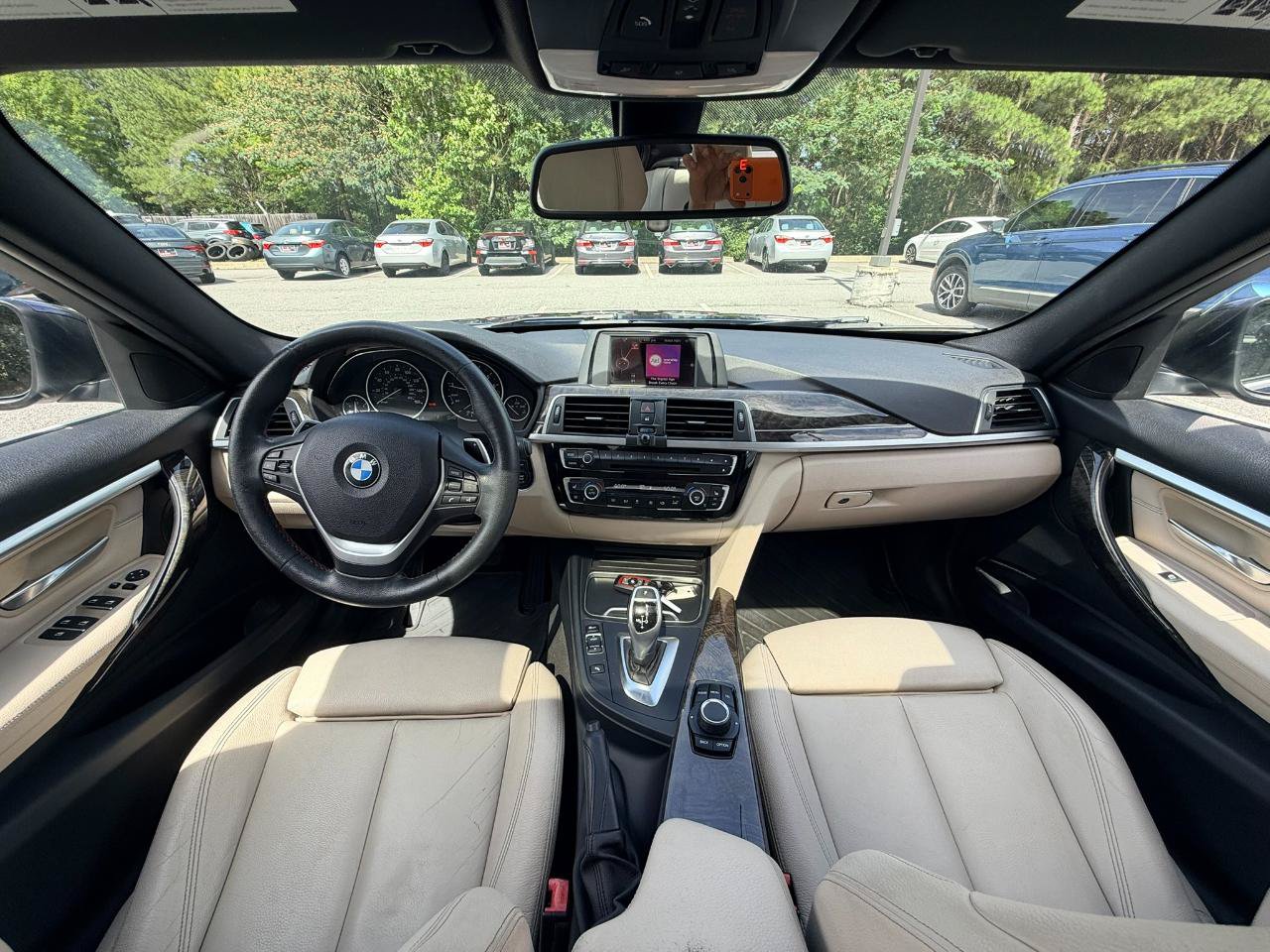 Used 2017 BMW 330i xDrive Sedan AWD/4WD image 2