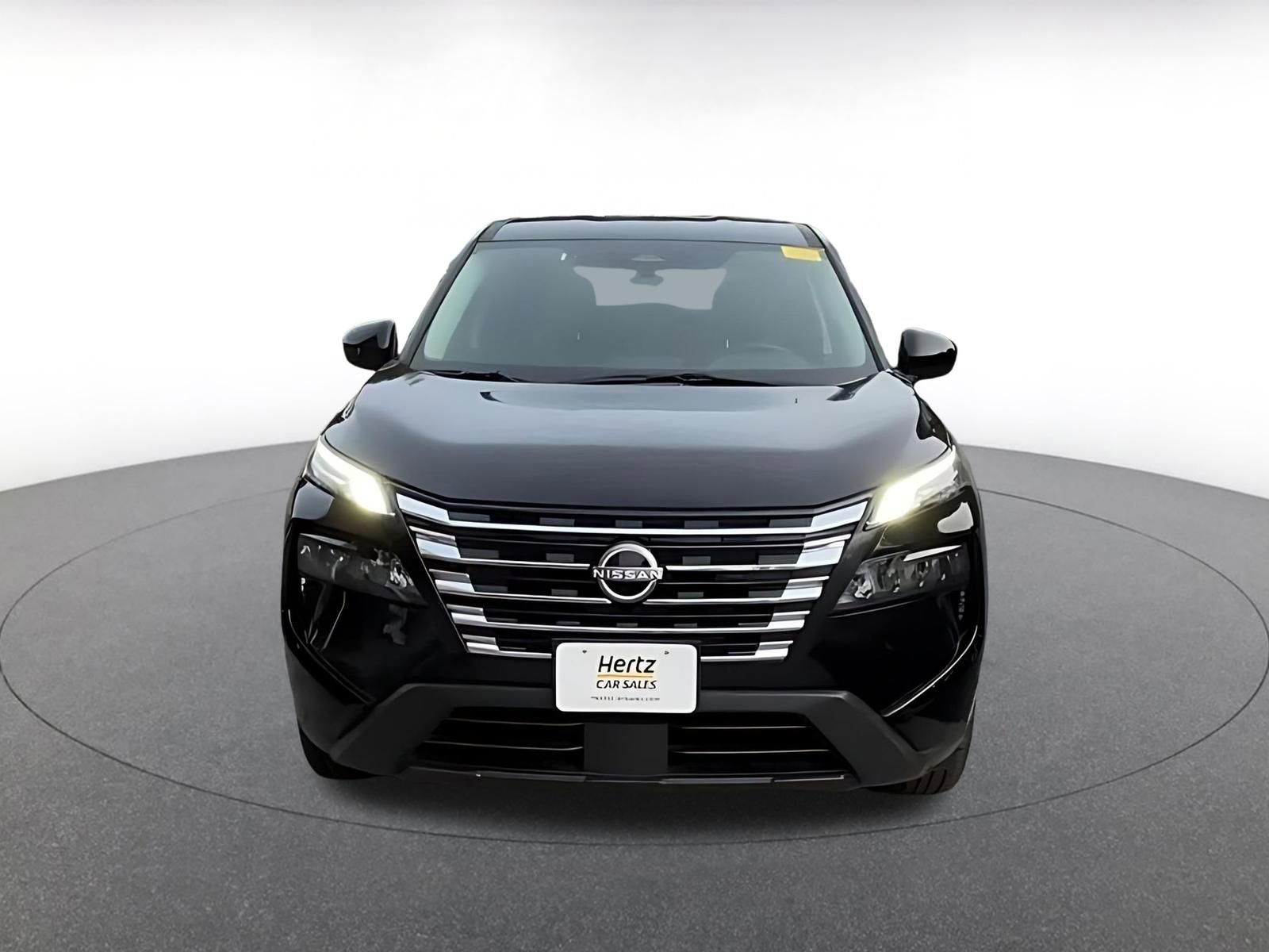 Used 2025 Nissan Rogue SV AWD/4WD image 4