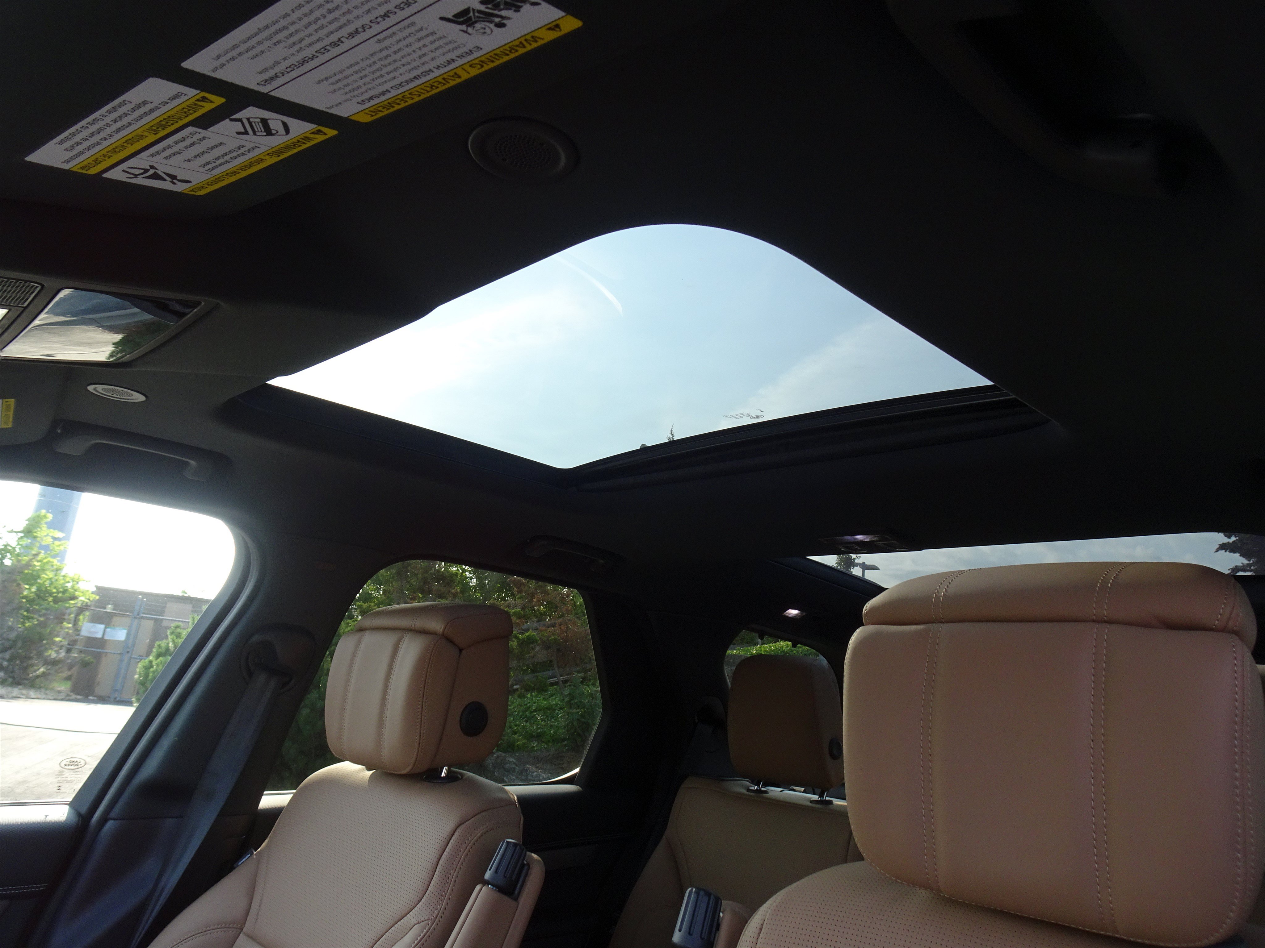 New 2026 Land Rover Discovery Dynamic SE AWD/4WD image 5