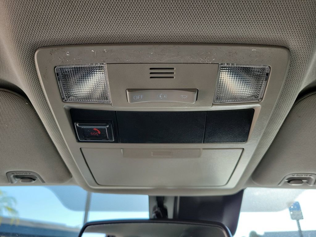 Used 2021 Toyota Tacoma SR5 w/ Trail Edition image 31