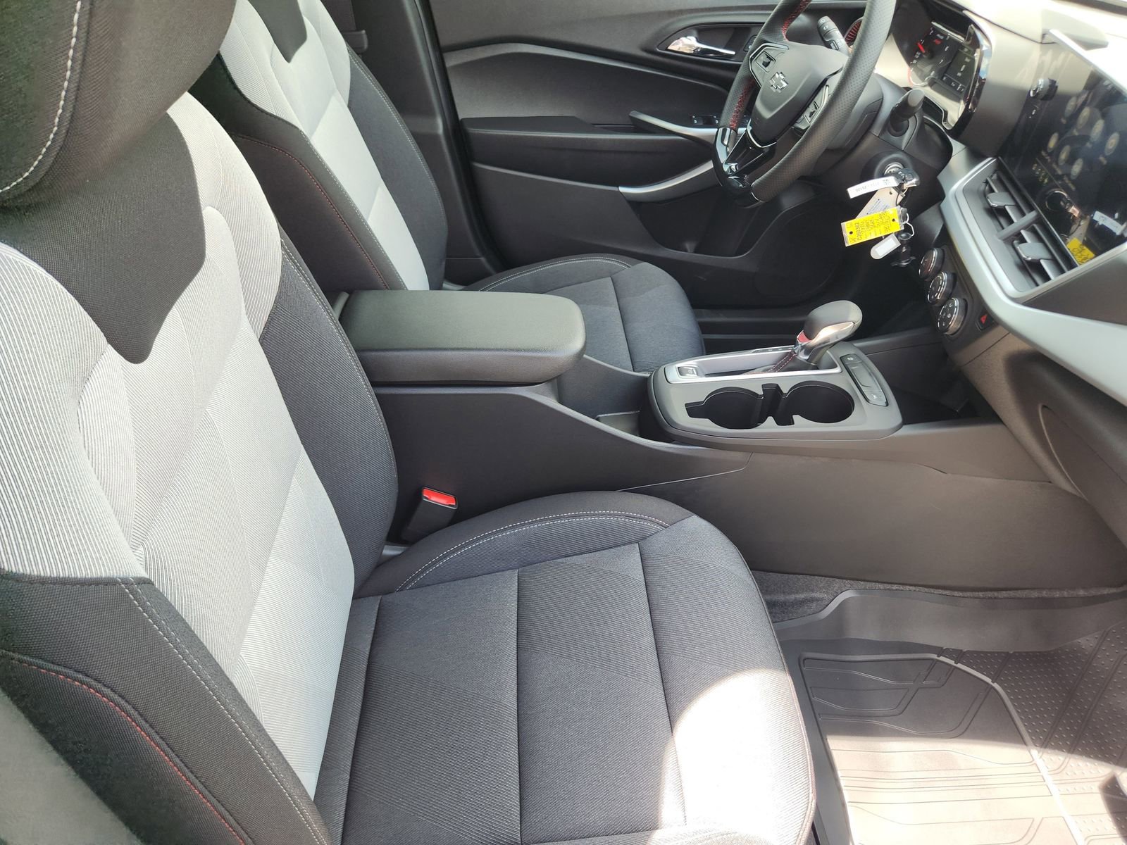 New 2026 Chevrolet Trax RS w/ Driver Confidence Package FWD image 13