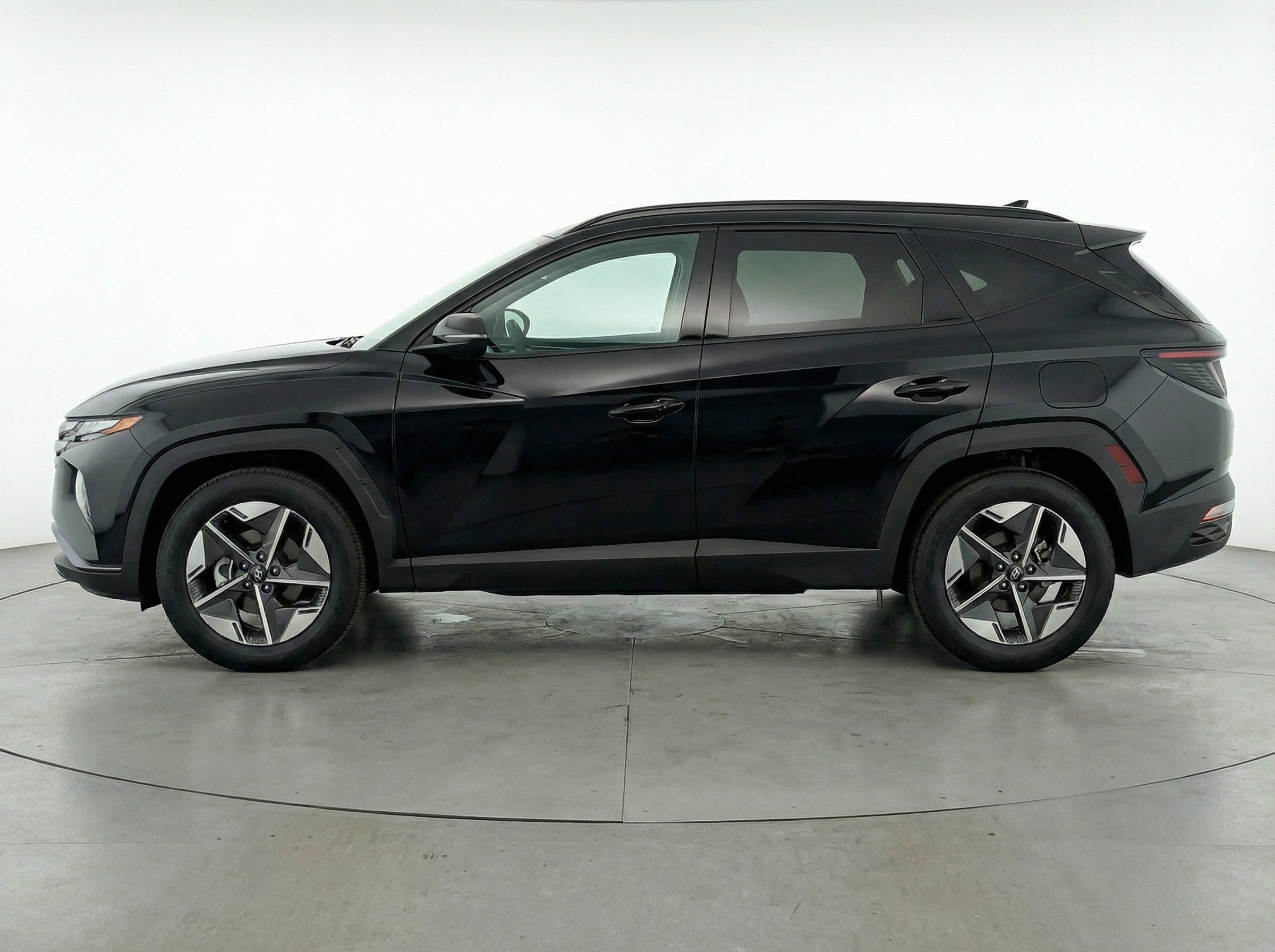 Used 2025 Hyundai Tucson SEL AWD/4WD image 5