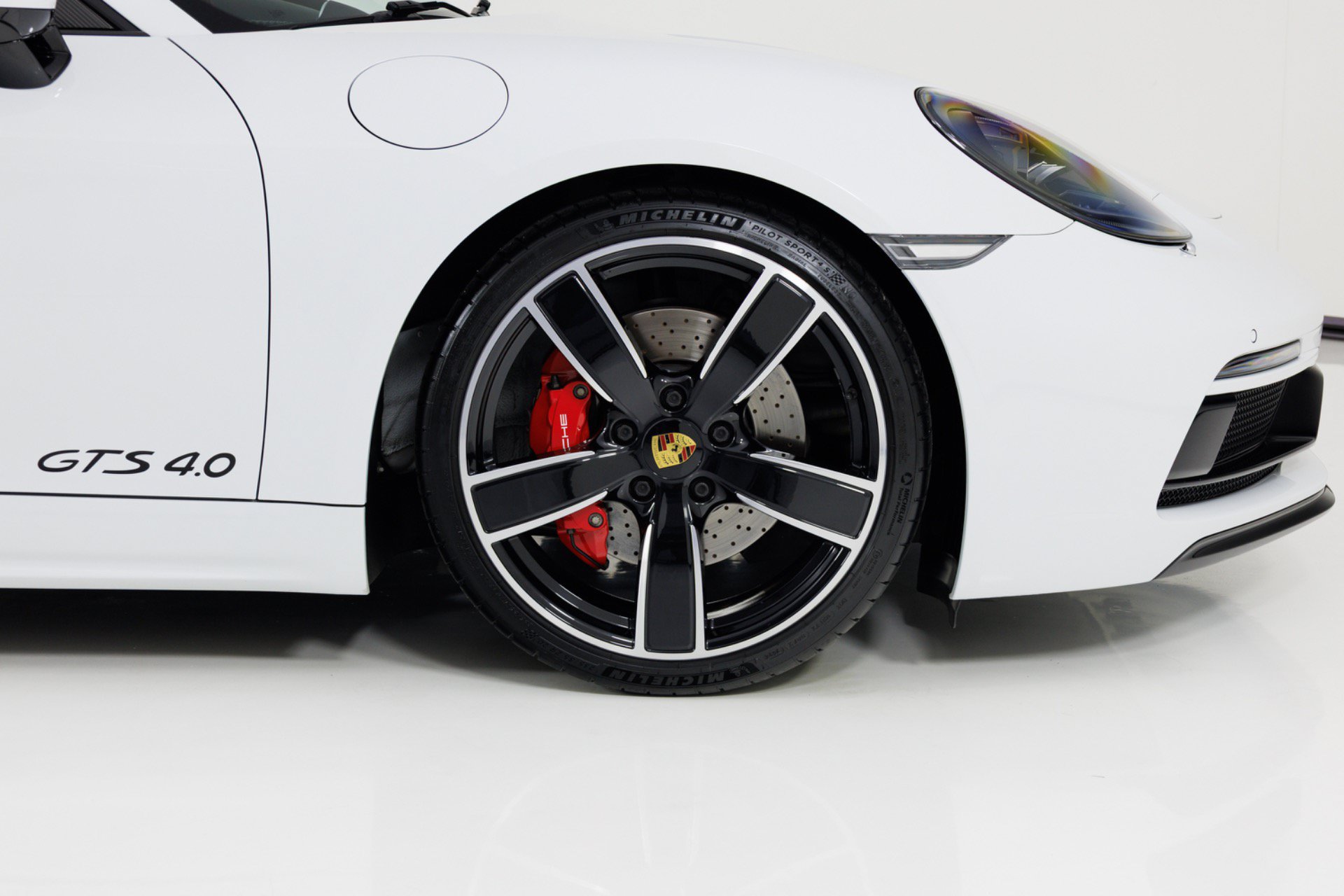 Used 2022 Porsche 718 Cayman GTS RWD image 12