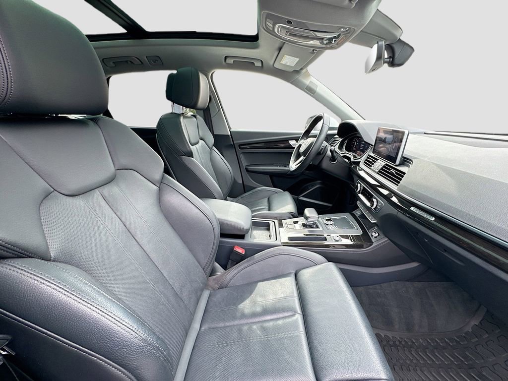 Used 2018 Audi Q5 Prestige w/ Prestige Package image 29