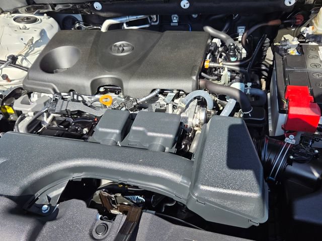 Used 2022 Toyota RAV4 XLE w/ Convenience Package FWD image 20