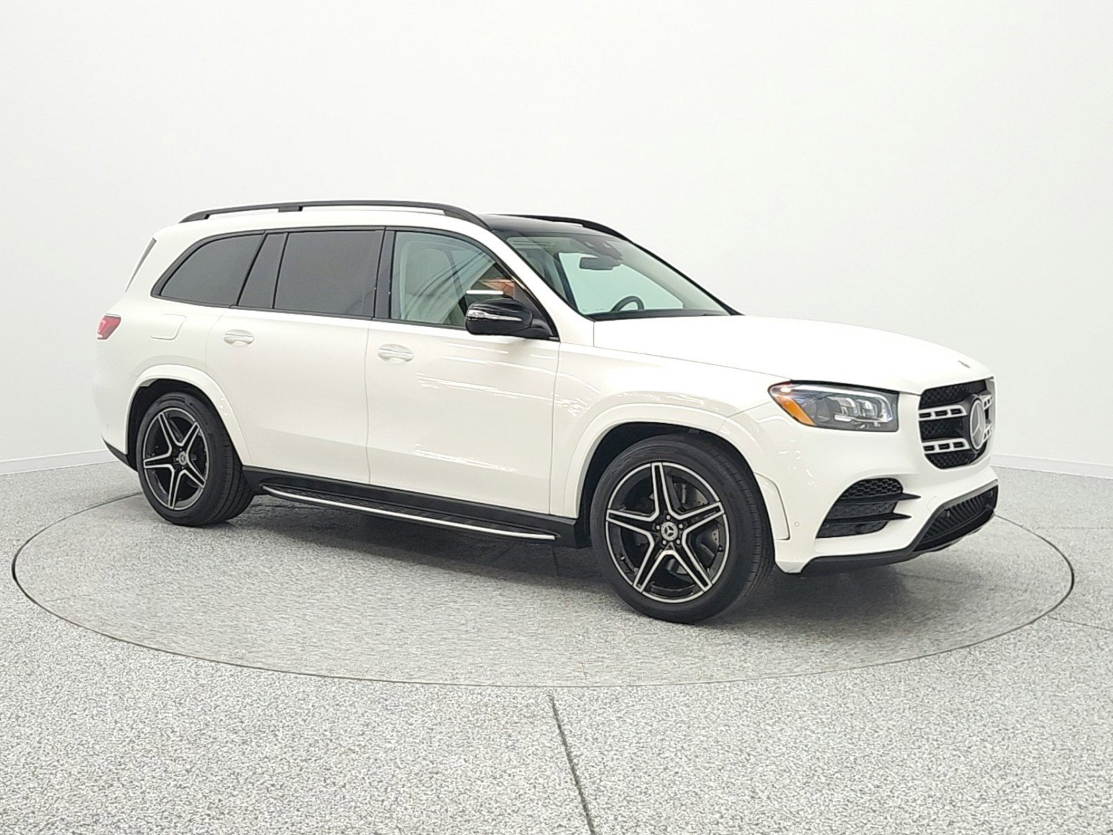 Used 2021 Mercedes-Benz GLS 580 4MATIC image 3
