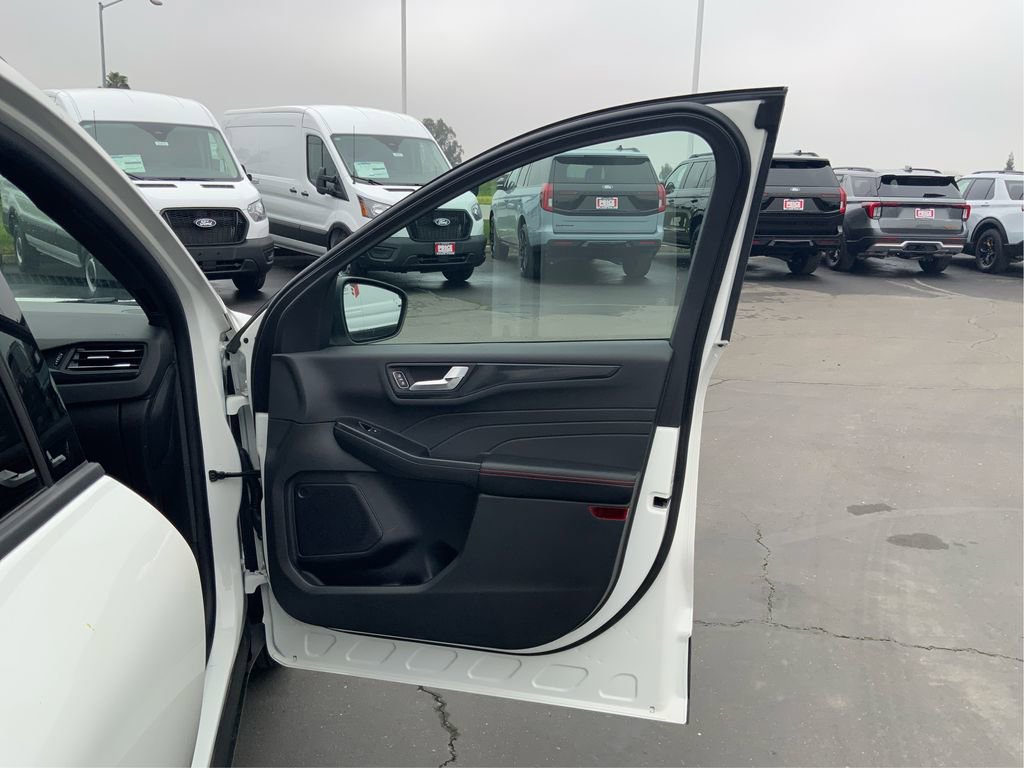 Used 2025 Ford Escape ST-Line w/ Tech Pack #1 image 22