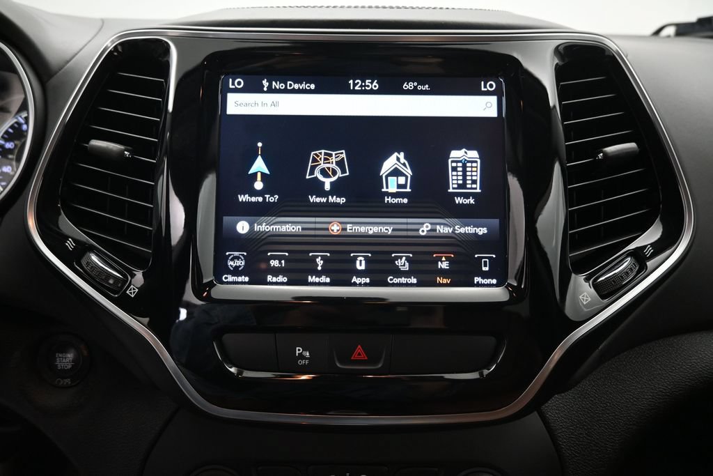 Used 2019 Jeep Cherokee Overland AWD/4WD image 18
