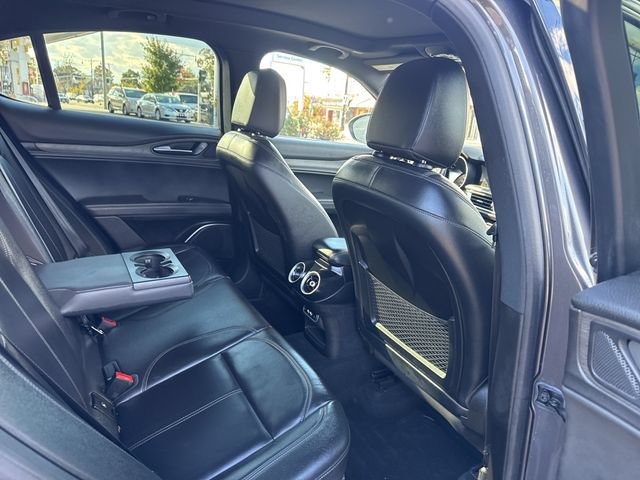 Used 2023 Alfa Romeo Stelvio Ti AWD/4WD image 19