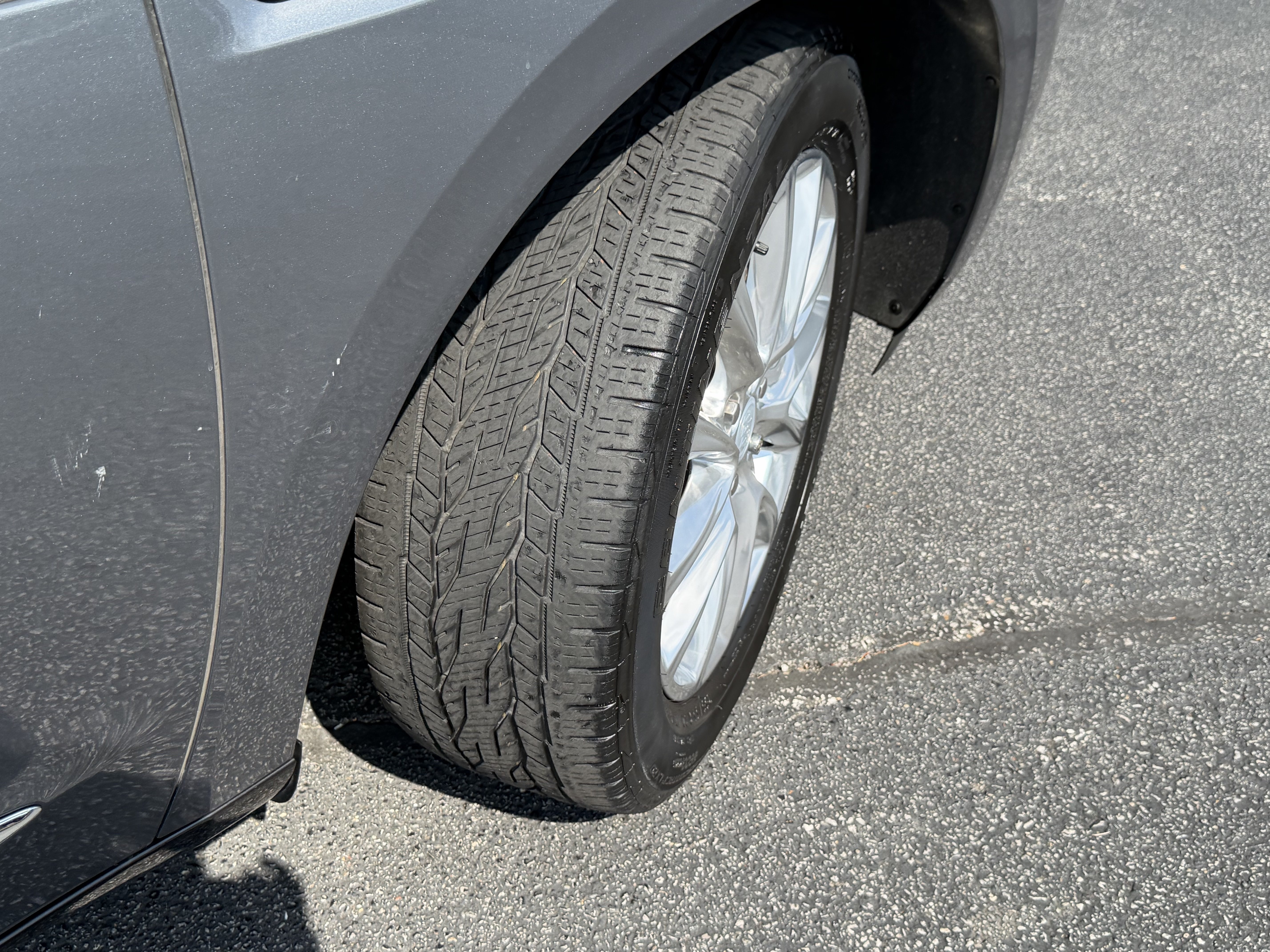 Used 2019 Buick Enclave Premium w/ Experience Buick Package AWD/4WD image 3