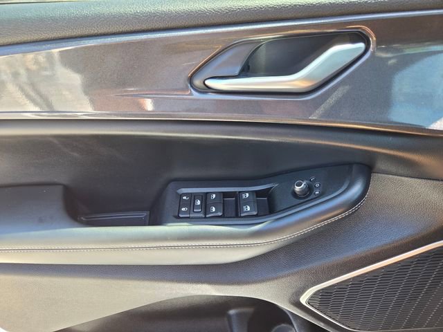 Used 2023 Jeep Grand Cherokee Altitude AWD/4WD image 20
