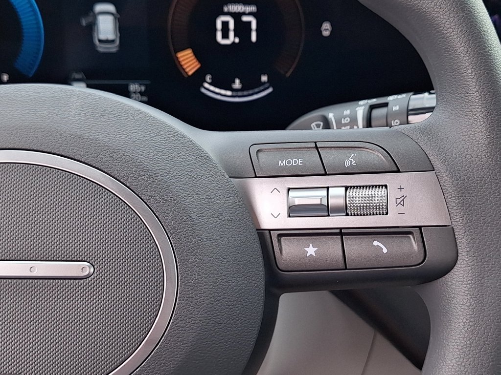 New 2027 Hyundai Kona SE AWD/4WD image 17