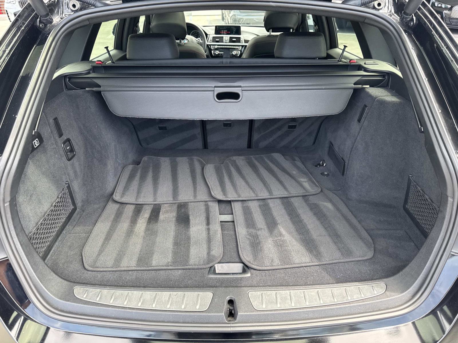 Used 2018 BMW 330i xDrive Wagon image 5