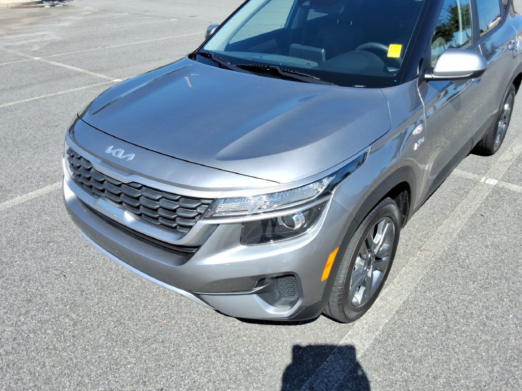 Used 2022 Kia Seltos LX AWD/4WD image 9