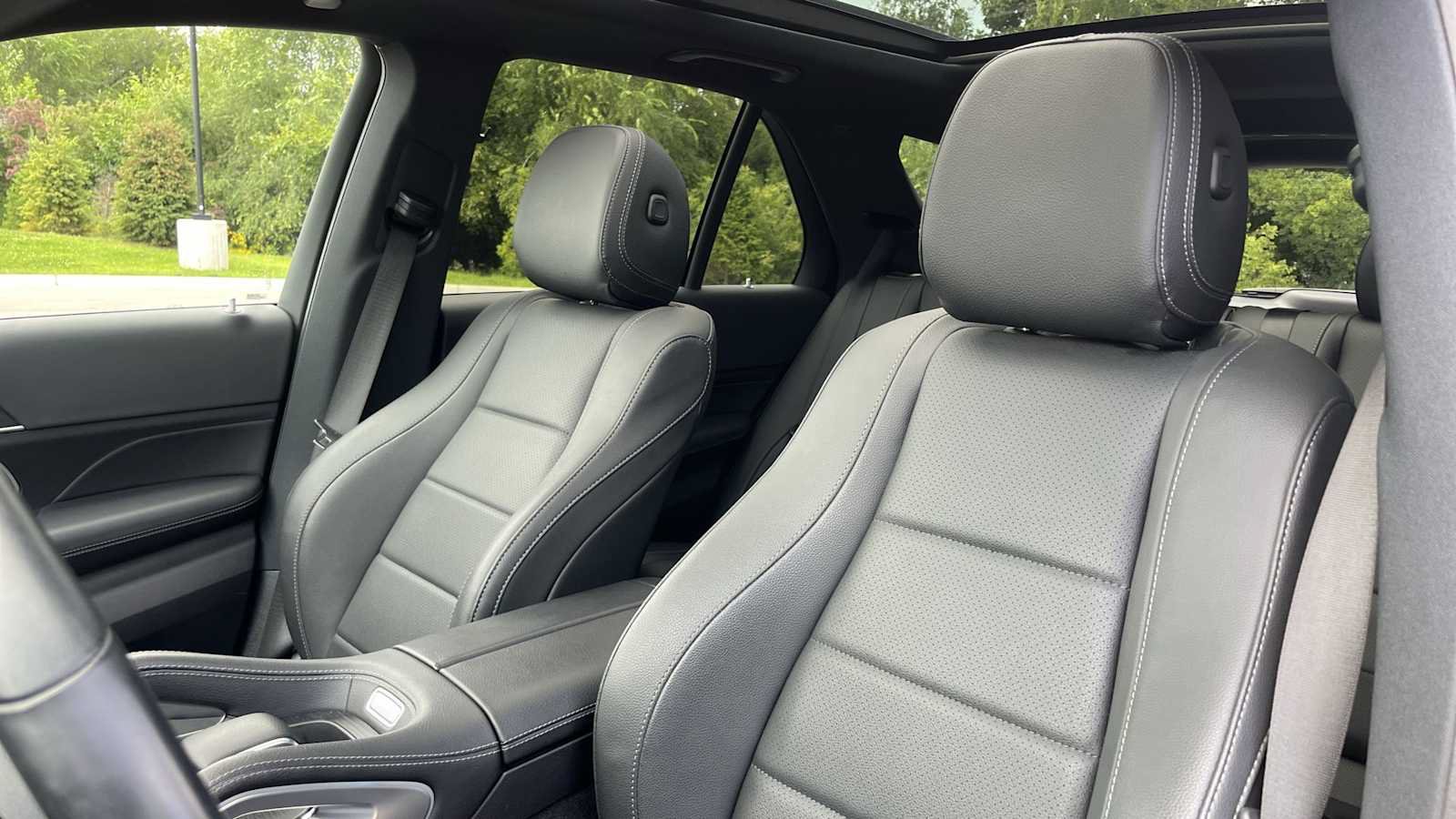 Certified 2025 Mercedes-Benz GLE 450e 4MATIC image 24