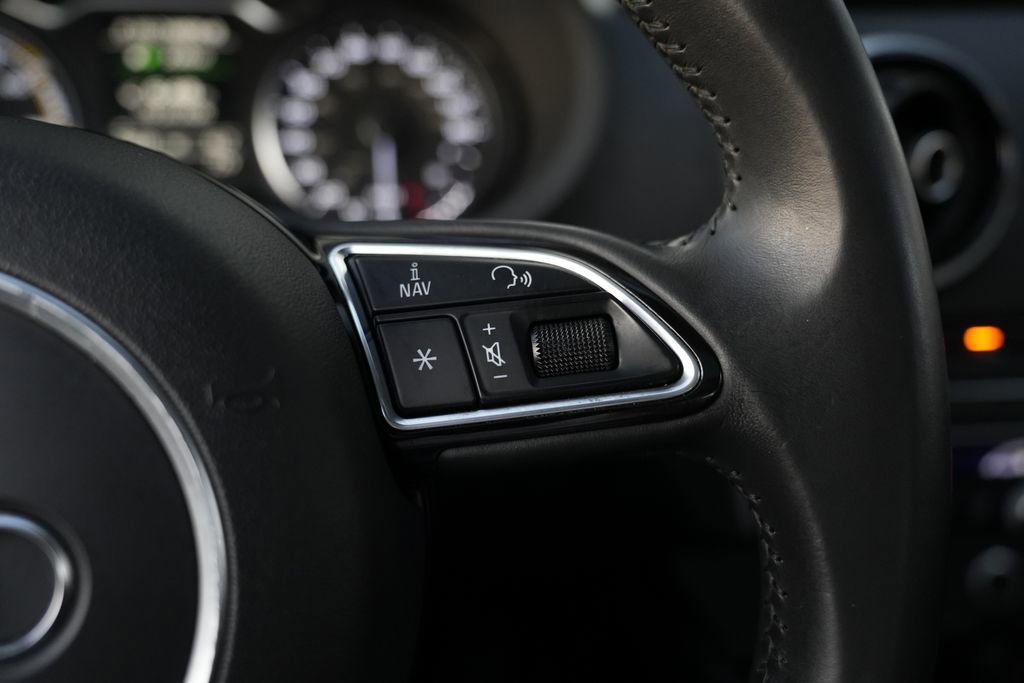 Used 2016 Audi A3 e-tron Premium Plus image 47