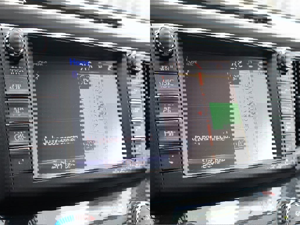 Used 2017 Toyota RAV4 Limited image 37