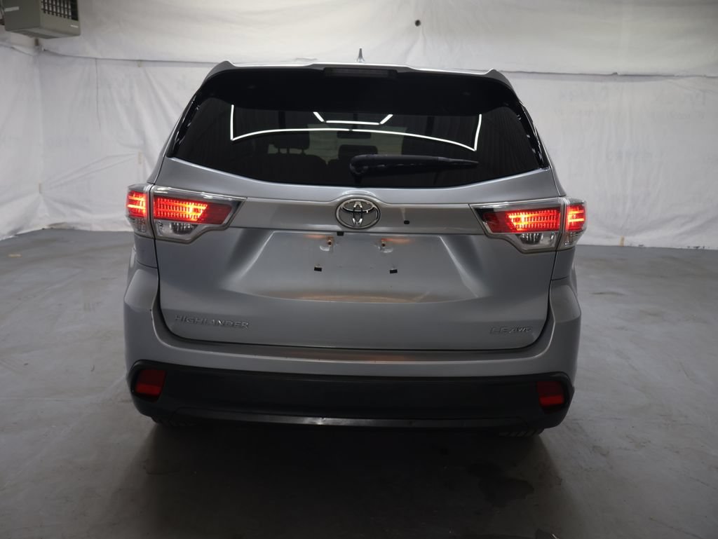 Used 2016 Toyota Highlander Plus AWD/4WD image 6