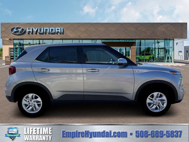 New 2026 Hyundai Venue SE image 9